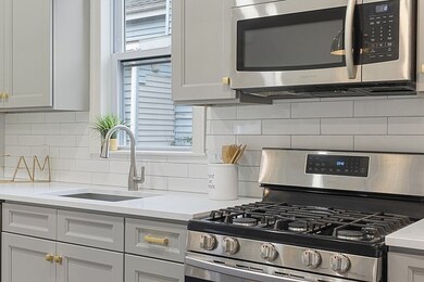 31 Mudge St, Lynn, MA 01902 - photo 2