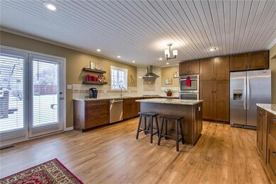 530 Holiday Ct, Lansing, KS 66043 - photo 5