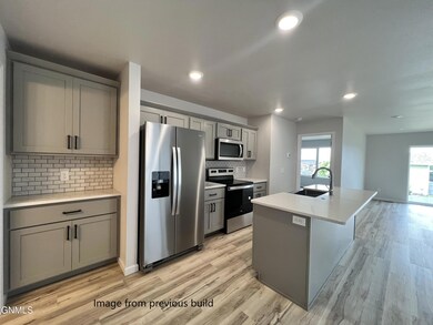 4517 47th St NW, Mandan, ND 58554 - photo 5