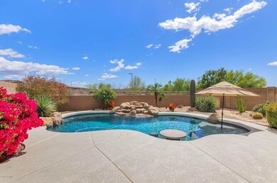 Saltwater pool w/