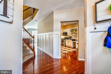 7302 Shady Glen Dr, Columbia, MD 21046 - photo 3