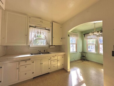 2433 Hope St, Klamath Falls, OR 97603 - photo 5