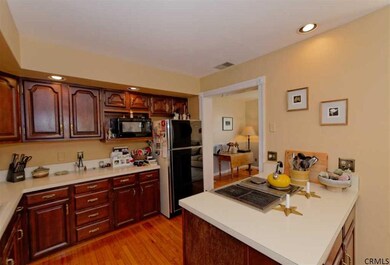 7091 Suzanne Ln, Schenectady, NY 12303 - photo 6