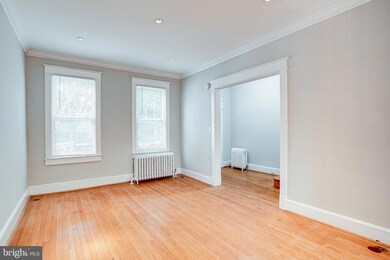 1720 34th St NW, Washington, DC 20007 - photo 5