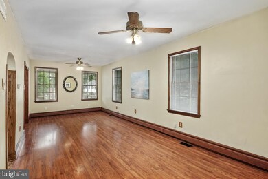 1018 Chestnut Ave, Laurel Springs, NJ 08021 - photo 3