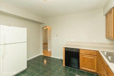 5730 Lincoln Ave, Des Moines, IA 50310 - photo 5