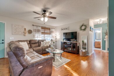 116 Hughes St, Johnson City, TN 37601 - photo 5