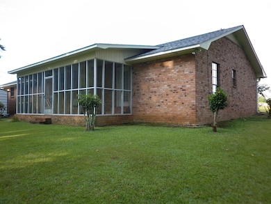 606 Pierce Rd, Columbia, MS 39429 - photo 5