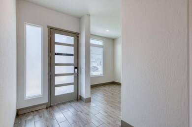 860 Spring St W, Madera, CA 93636 - photo 3