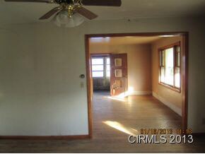 627 W Jefferson St, Tipton, IN 46072 - photo 6