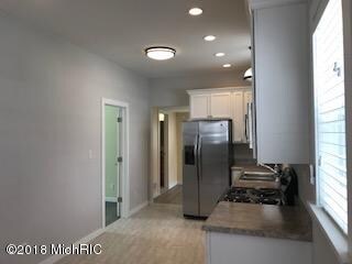 308 Sherwood Ave, Three Oaks, MI 49128 - photo 7