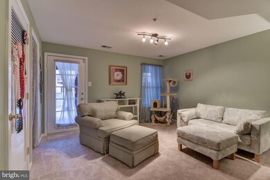 21249 Owls Nest Cir, Germantown, MD 20876 - photo 4