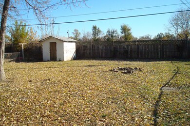 LARGE FENCED YARD