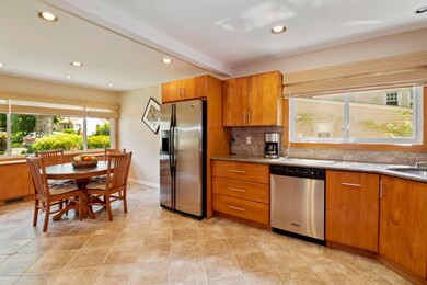 135 Valley Rd, River Edge, NJ 07661 - photo 6