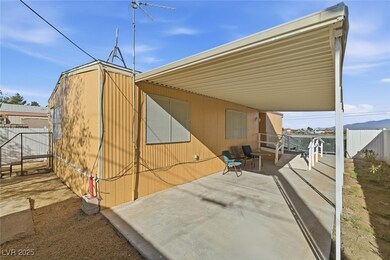 221 W Comstock Cir N, Pahrump, NV 89048 - photo 4