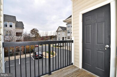 11321 Aristotle Dr unit 3-202, Fairfax, VA 22030 - photo 5
