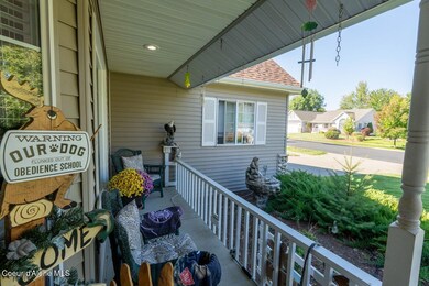 2066 E Goldleaf Ln, Coeur D Alene, ID 83815 - photo 5