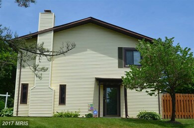 2556 Fox Ridge Ct unit 40, Woodbridge, VA 22192 - photo 2