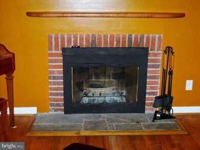 6705 Glenkirk Rd, Baltimore, MD 21239 - photo 5