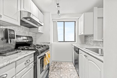 15 North Beacon unit 903, Boston, MA 02134 - photo 5