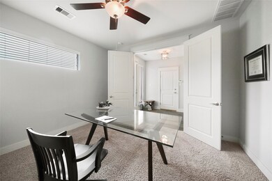 782 Nicholson St, Houston, TX 77007 - photo 5
