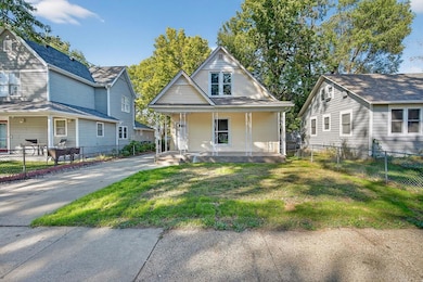 2305 Drake Park Ave, Des Moines, IA 50311 - photo 2