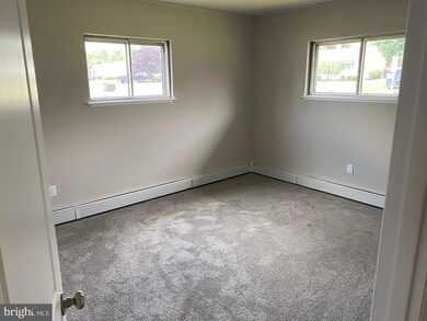 932 Rozel Ave, Southampton, PA 18966 - photo 5