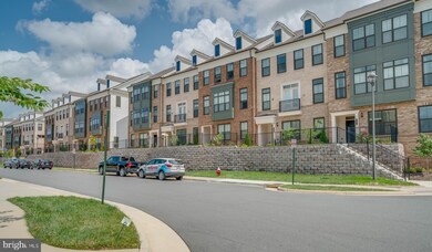22580 Windsor Locks Square, Ashburn, VA 20148 - photo 3