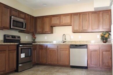 8228 W Fairmount Ave, Phoenix, AZ 85033 - photo 5