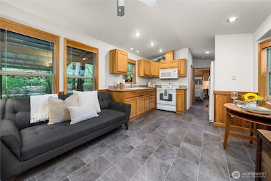 1546 Reservation Rd SE unit 62, Olympia, WA 98513 - photo 5