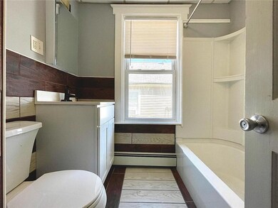 21 Verndale Ave unit 2, Providence, RI 02905 - photo 4