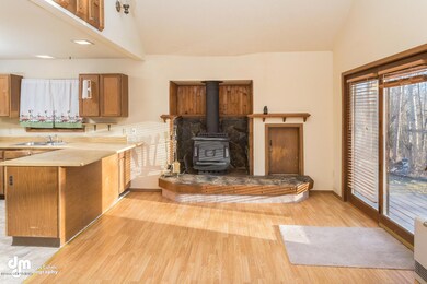 3811 E Ruth Drive Wasilla AK-large-005-1