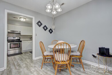1041 Churchill Downs Ct unit I, Charlotte, NC 28211 - photo 7