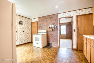Eat in Kitchen