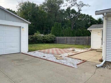 52741 Marks St, South Bend, IN 46637 - photo 2