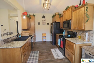 5641 Wagon Rd, Temple, TX 76502 - photo 5