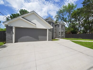 2504 2B Ferguson Way, Houston, TX 77088 - photo 2