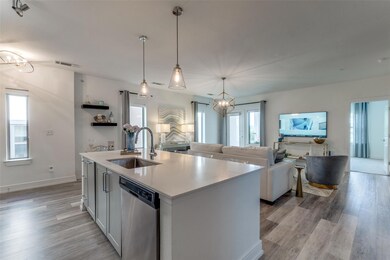 5714 Mccommas Blvd unit 201, Dallas, TX 75206 - photo 5