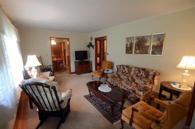 58 Benedict St, Castleton On Hudson, NY 12033 - photo 2