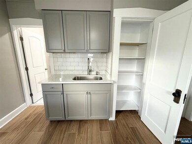 140 Westervelt Ave unit 1, Hawthorne, NJ 07506 - photo 6