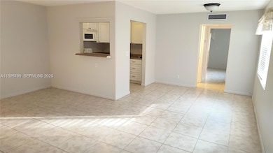 53 Coventry C, West Palm Beach, FL 33417 - photo 4