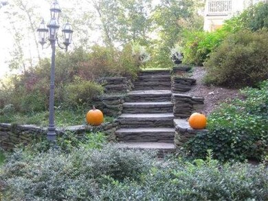 26 Crestview Dr, South Deerfield, MA 01373 - photo 7