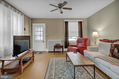 125 Spring Valley Rd, Reading, PA 19605 - photo 5