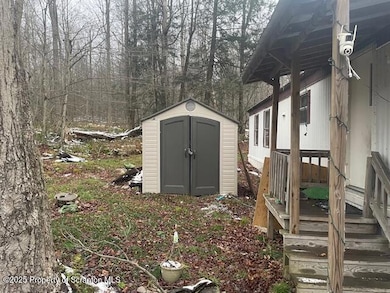 69 Robin Ln, Clifton Township, PA 18424 - photo 3