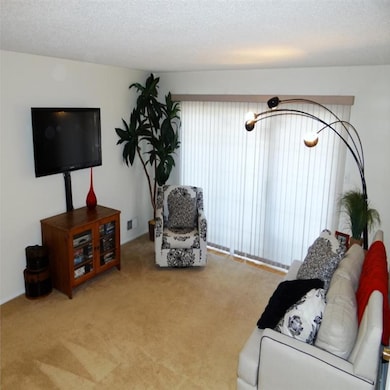 2107 Doolittle Dr unit D1, Bridgewater, NJ 08807 - photo 2