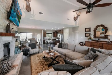 1626 County Road 4513, Hondo, TX 78861 - photo 5