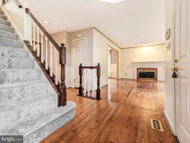 1007 Dulaney Mill Dr, Frederick, MD 21702 - photo 4