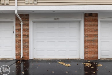 44755 Marigold Dr unit 234, Sterling Heights, MI 48314 - photo 7