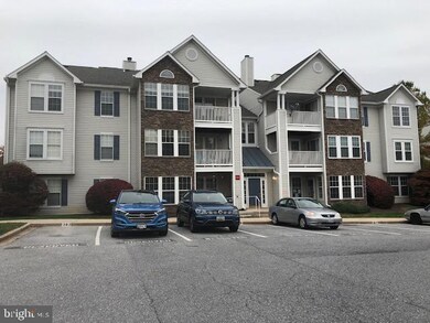5660 Wade Ct unit D, Frederick, MD 21703 - photo 2