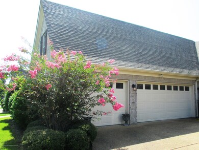 Three Car Garage